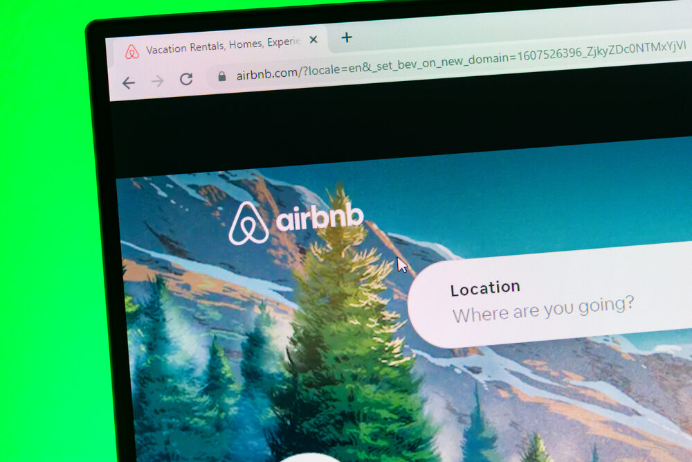 Airbnb aggiornamento intelligenza artificiale