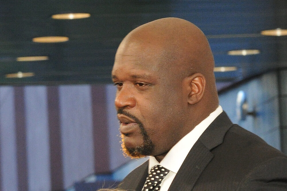 Shaquille O'Neal in un evento di promozione della sicurezza digitale con NordVPN