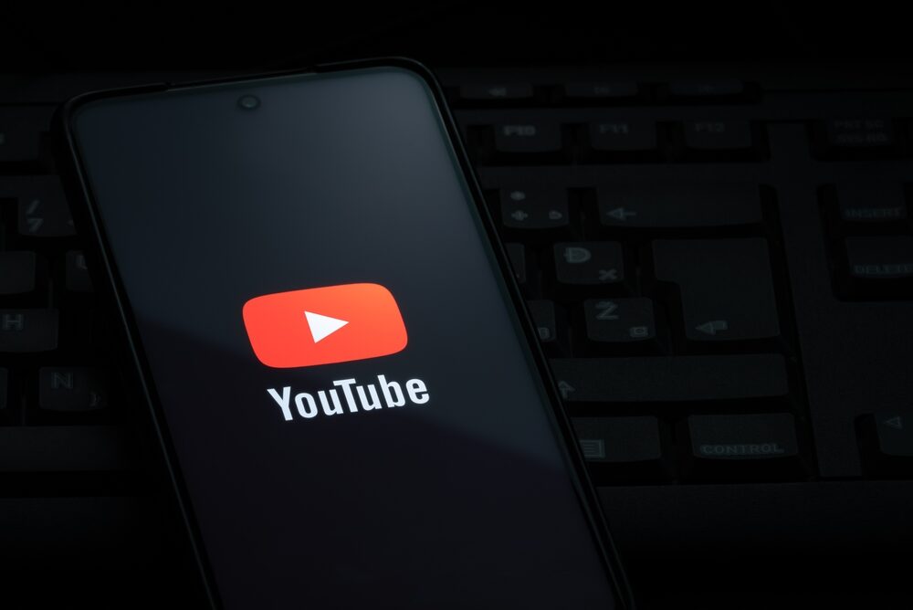Logo YouTube con pulsante 'non mi piace'