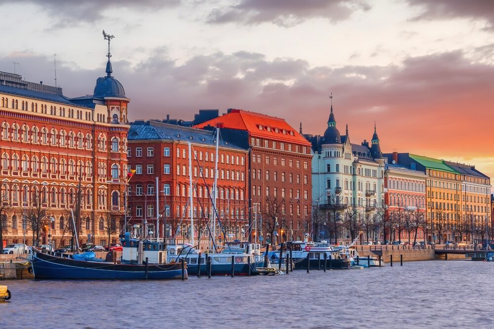 Immagine rappresentativa delle nuove regole per le connessioni elettriche in Finlandia